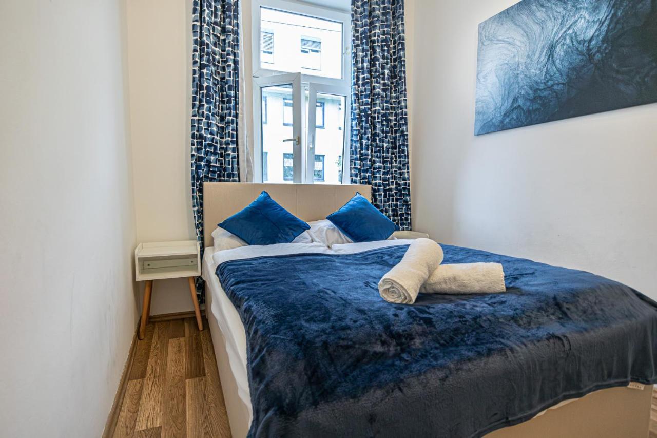 Modern Comforts: Chic Studio Apt Centrally Located Bécs Kültér fotó