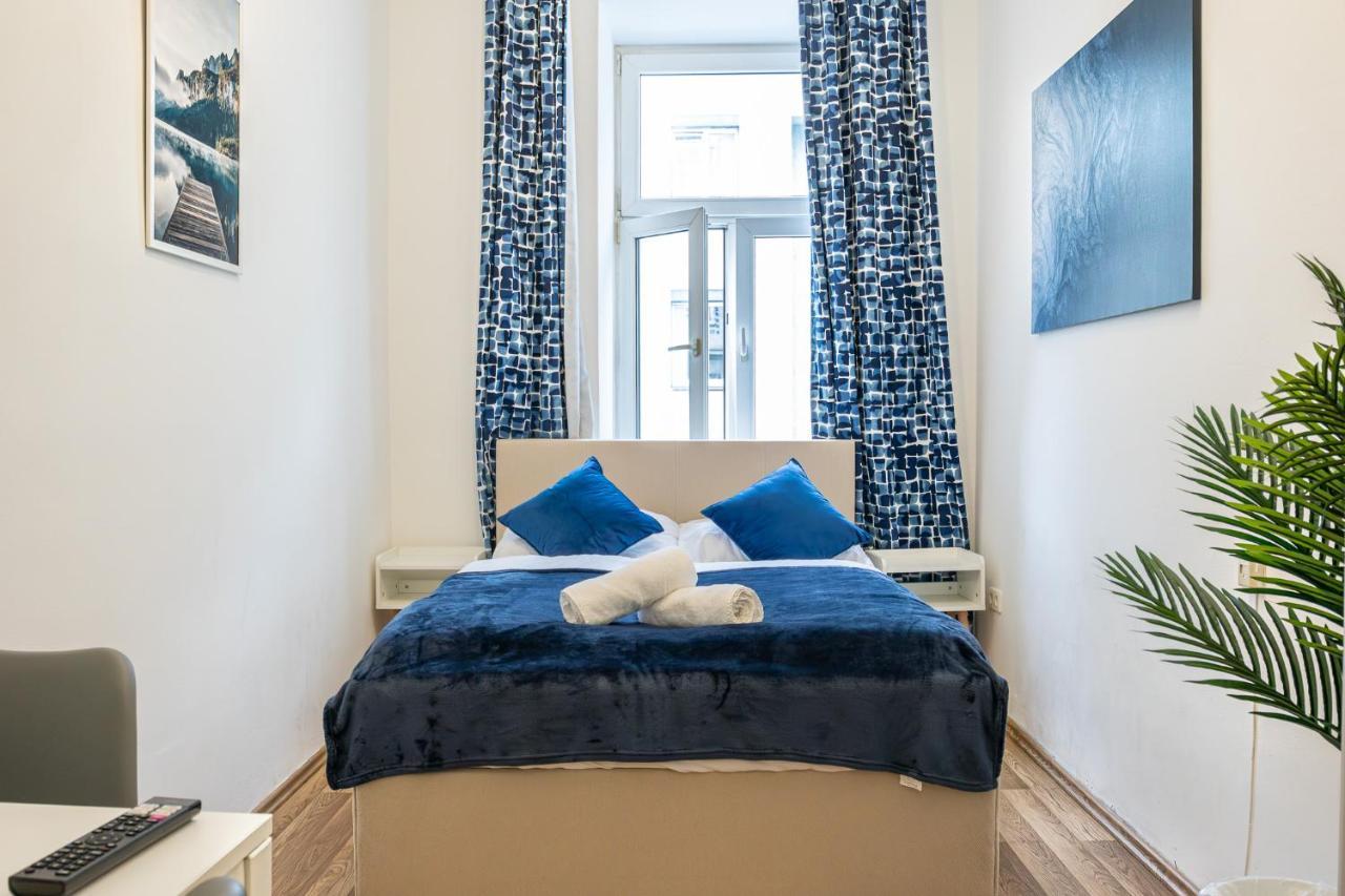 Modern Comforts: Chic Studio Apt Centrally Located Bécs Kültér fotó