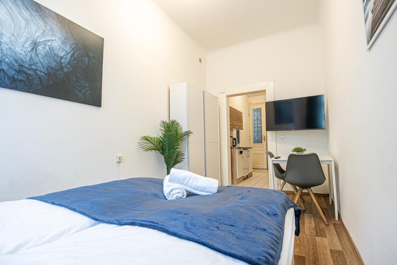 Modern Comforts: Chic Studio Apt Centrally Located Bécs Kültér fotó